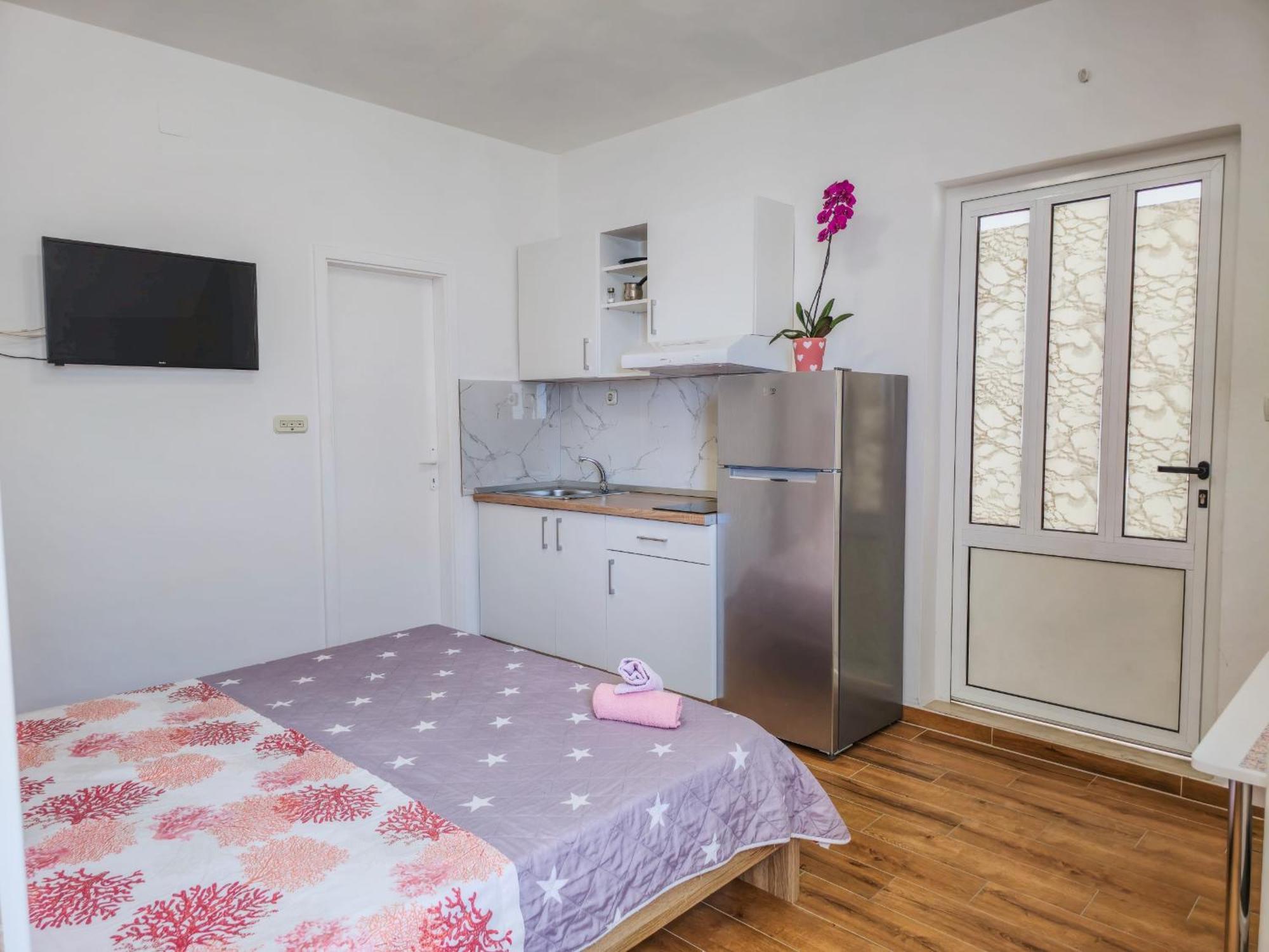 Apartments Neda أوميس المظهر الخارجي الصورة