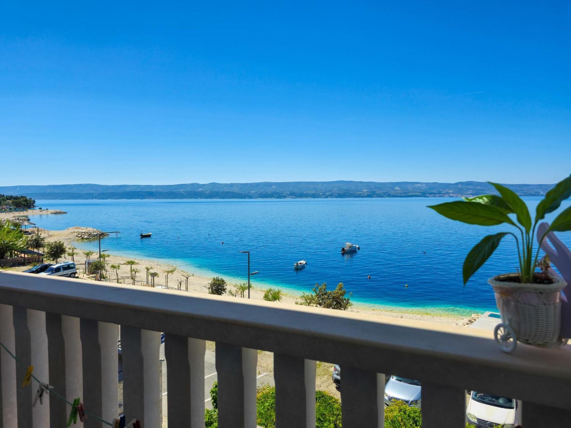 Apartments Neda أوميس الغرفة الصورة