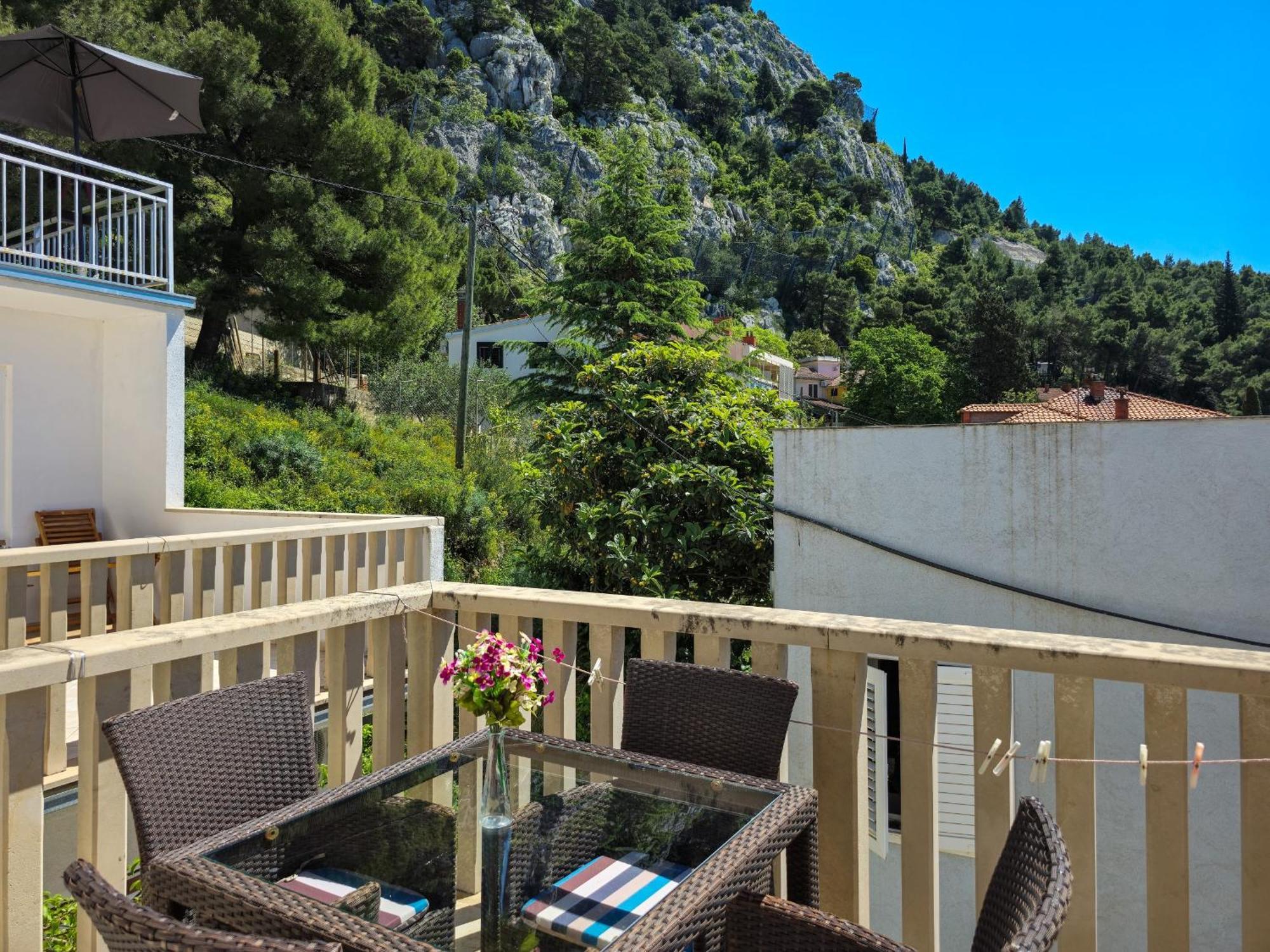 Apartments Neda أوميس الغرفة الصورة