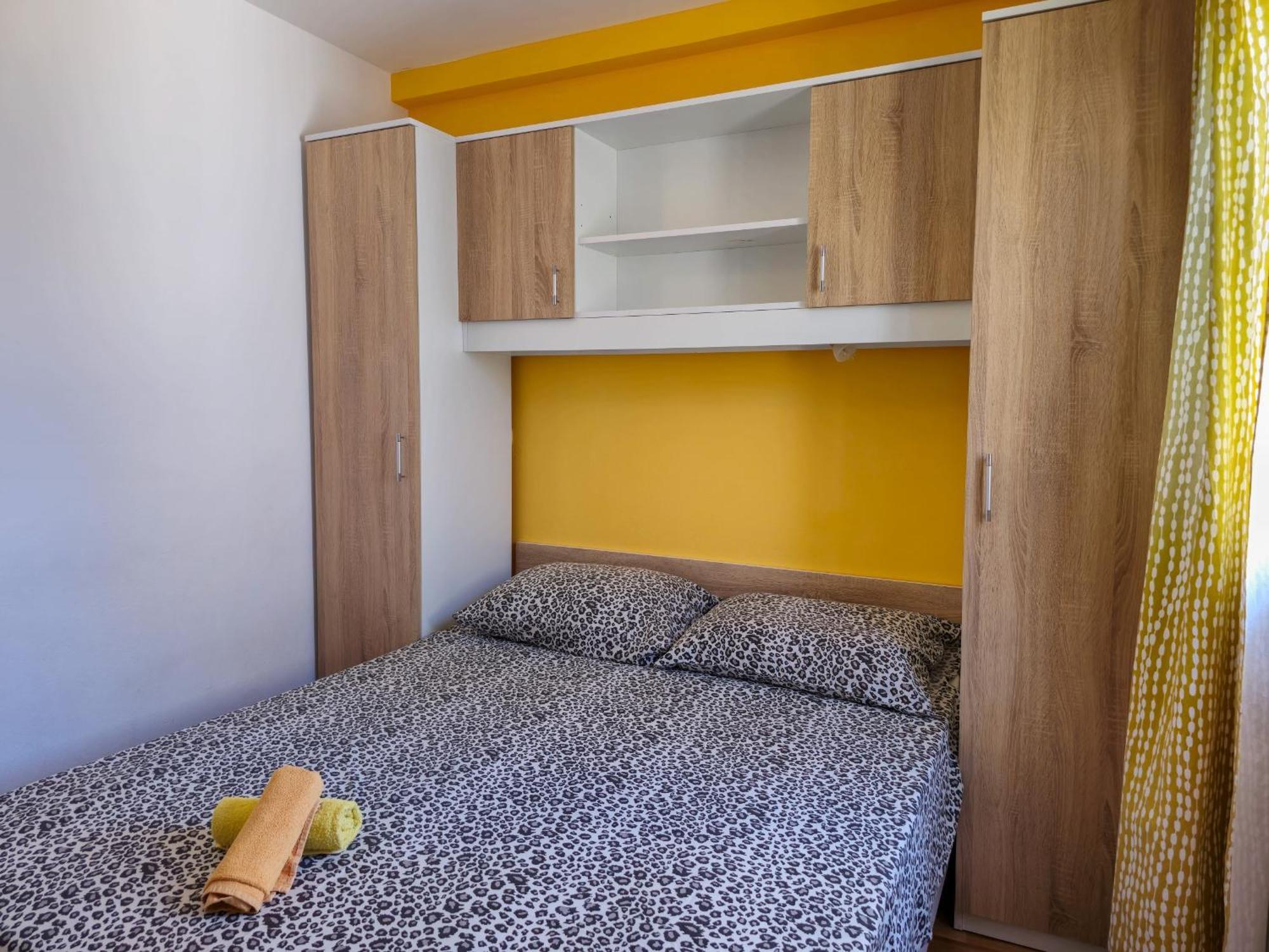 Apartments Neda أوميس الغرفة الصورة