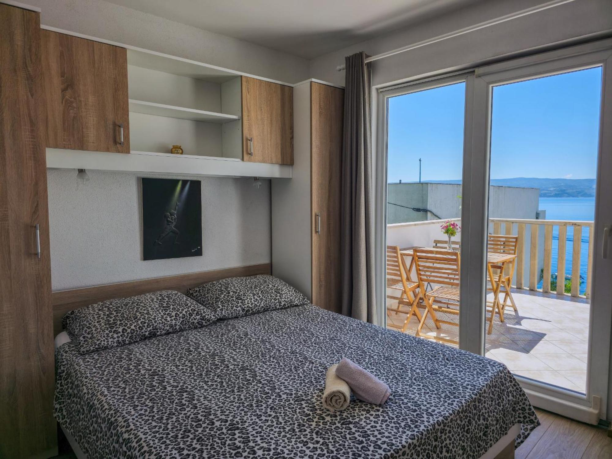 Apartments Neda أوميس المظهر الخارجي الصورة